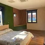 None Holiday Hotel 诺内