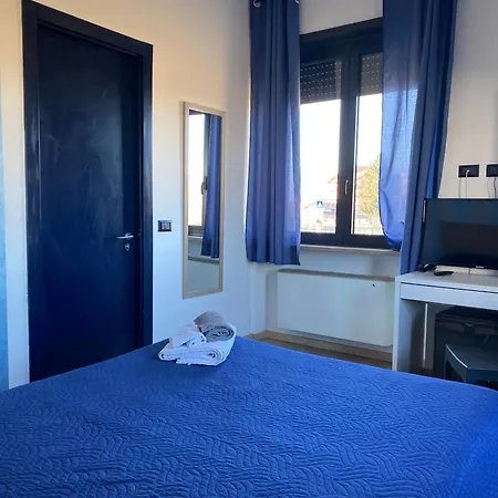 None Holiday Hotel