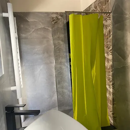 Hotel None Holiday Hotel None