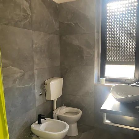 None Holiday Hotel 3*