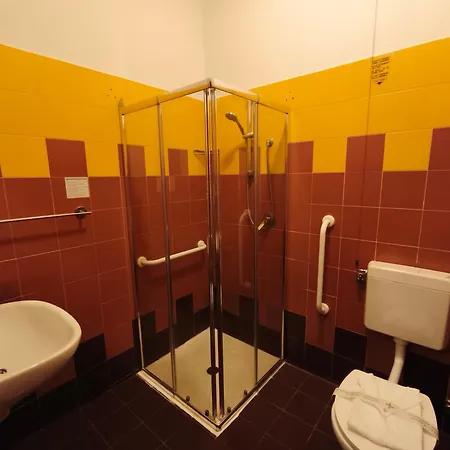 None Holiday Hotel Hotel 3*