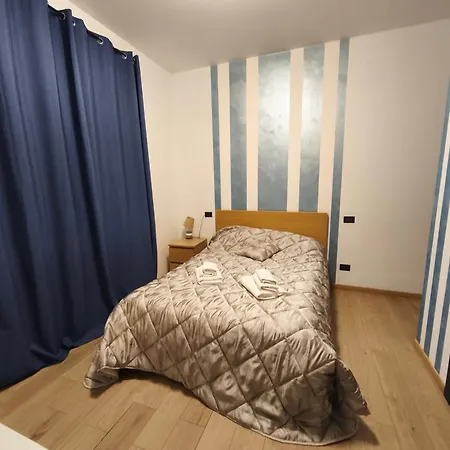 None Holiday Hotel None